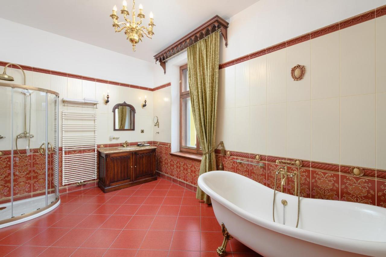 Resort Sobotin Ngoại thất bức ảnh